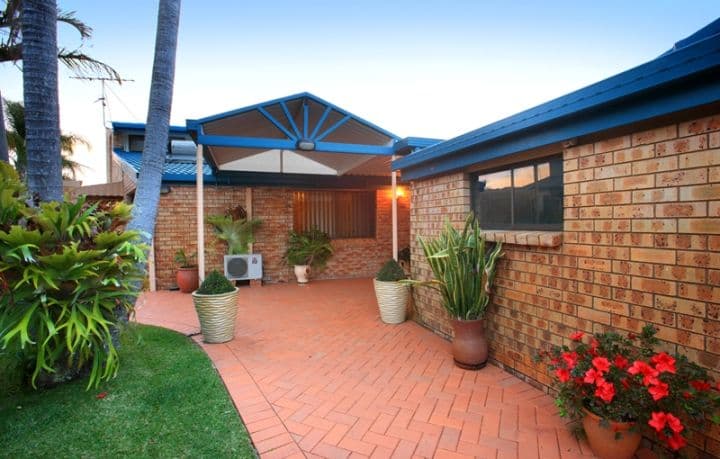 16 Carwoola Crescent, MOOLOOLABA QLD 4557, Mooloolaba - Thumbnail 4