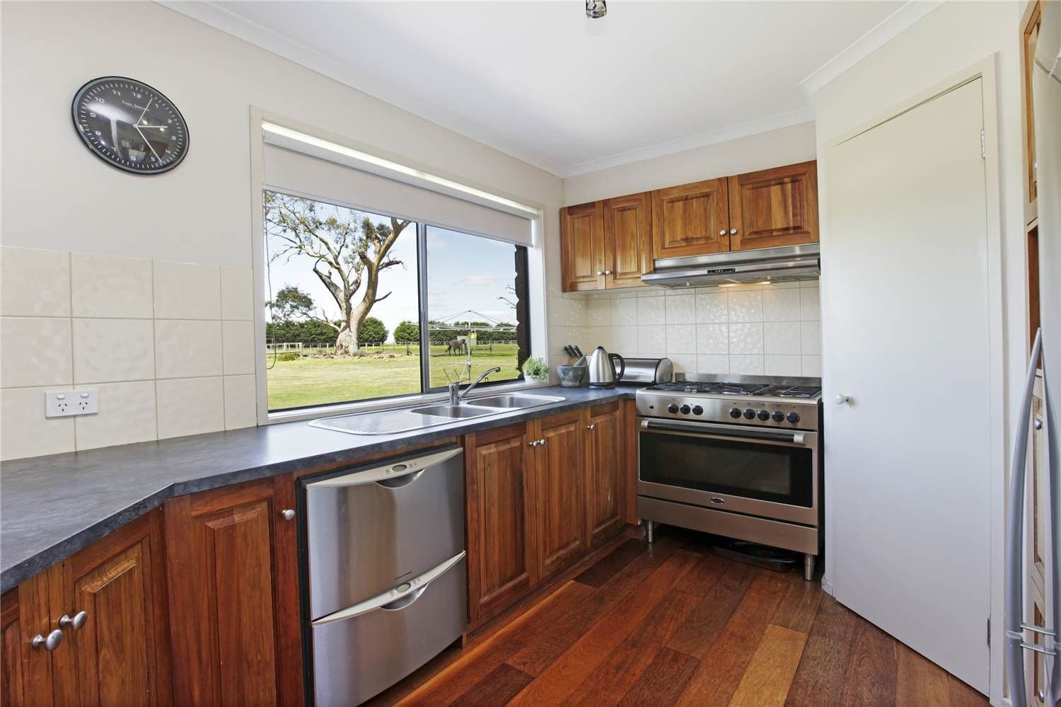 130 Hargreaves Road, ANAKIE VIC 3221, Anakie - Thumbnail 4