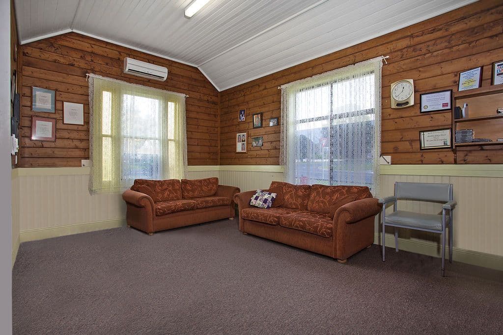 14 McNicol Street, Camperdown VIC 3260, Camperdown - Thumbnail 2