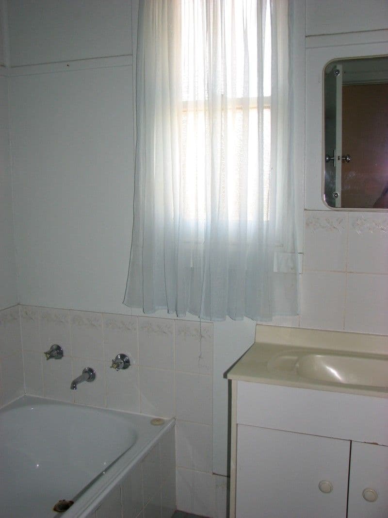 6 Patterson Street, FORBES NSW 2871, Forbes - Thumbnail 7