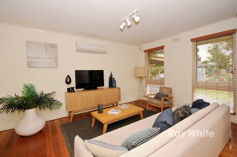 8 Warwick Close, WANTIRNA VIC 3152, Wantirna - Thumbnail 3