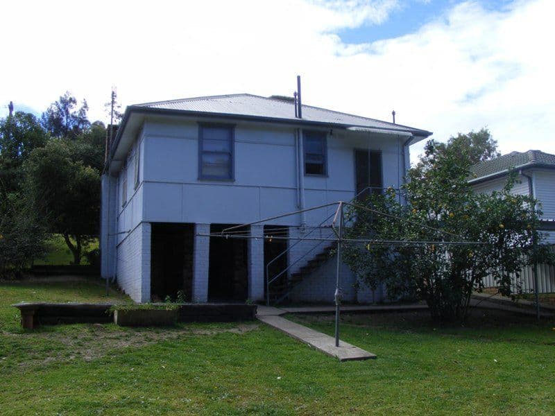 39 Maynes Parade, UNANDERRA NSW 2526, Unanderra - Thumbnail 2
