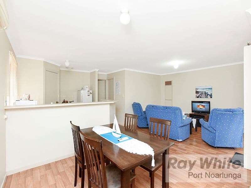 4 Peppermint Grove, Noarlunga Downs SA 5168, Noarlunga Downs - Thumbnail 2