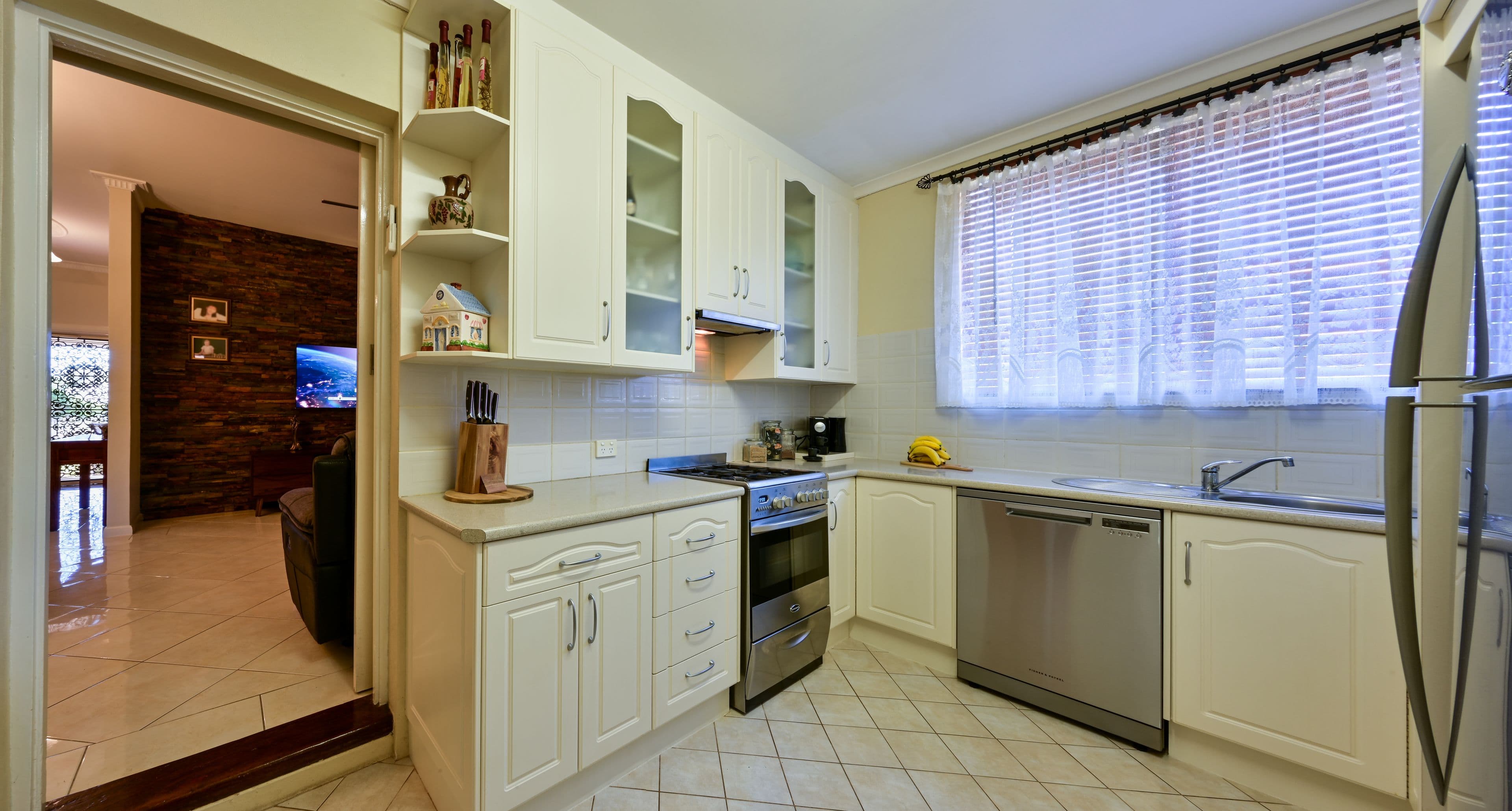33 Angwin Street, Whyalla SA 5600, Whyalla Playford - Thumbnail 3