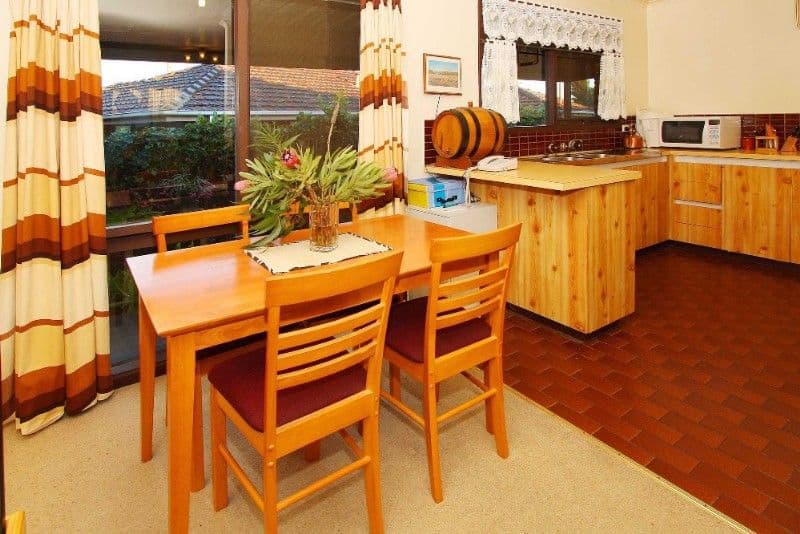 6 Merryn Close, BUNDOORA VIC 3083, Bundoora - Thumbnail 3