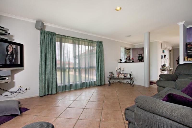 8 Laggan Court, MERRIMAC QLD 4226, Merrimac - Thumbnail 7