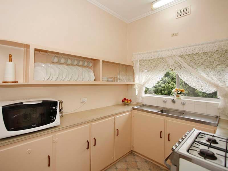 18 Geoffrey Avenue, PORT NOARLUNGA SA 5167, Port Noarlunga - Thumbnail 3