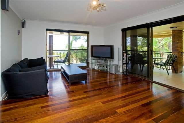 12 Arafura Street, UPPER MOUNT GRAVATT QLD 4122, Upper Mount Gravatt - Thumbnail 3