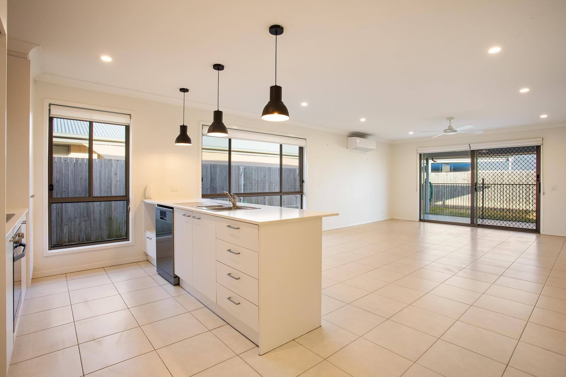 13 Seabright Circuit, Jacobs Well QLD 4208, Jacobs Well - Thumbnail 4