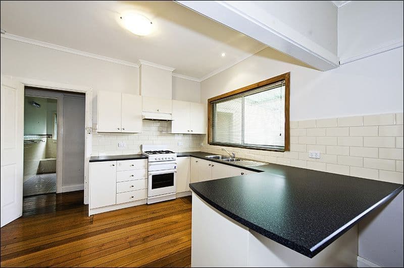 272 Waiora Road, MACLEOD VIC 3085, Macleod - Thumbnail 3