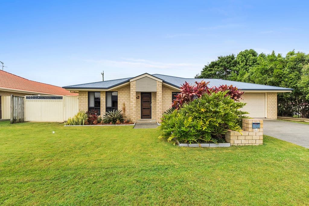 8 Yarra Close, Banora Point - Image 1