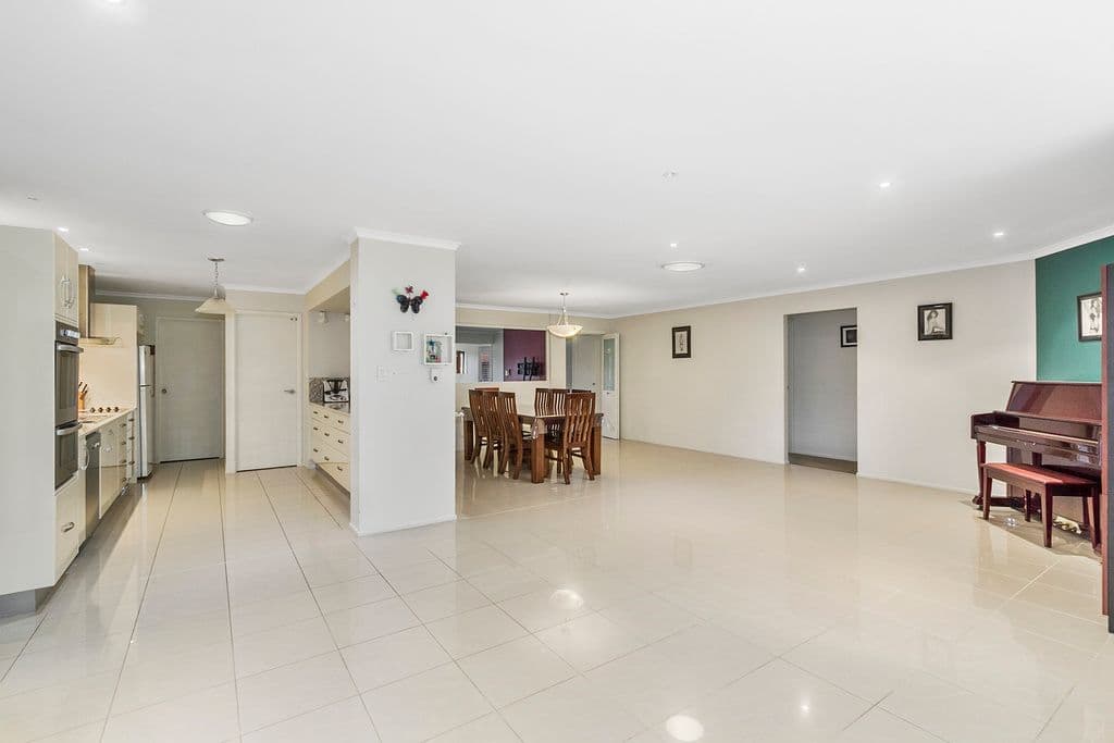 8 Yarra Close, Banora Point - Thumbnail 5