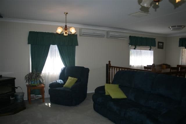 22-26 Edwardes Street, ROMA QLD 4455, Roma - Thumbnail 3