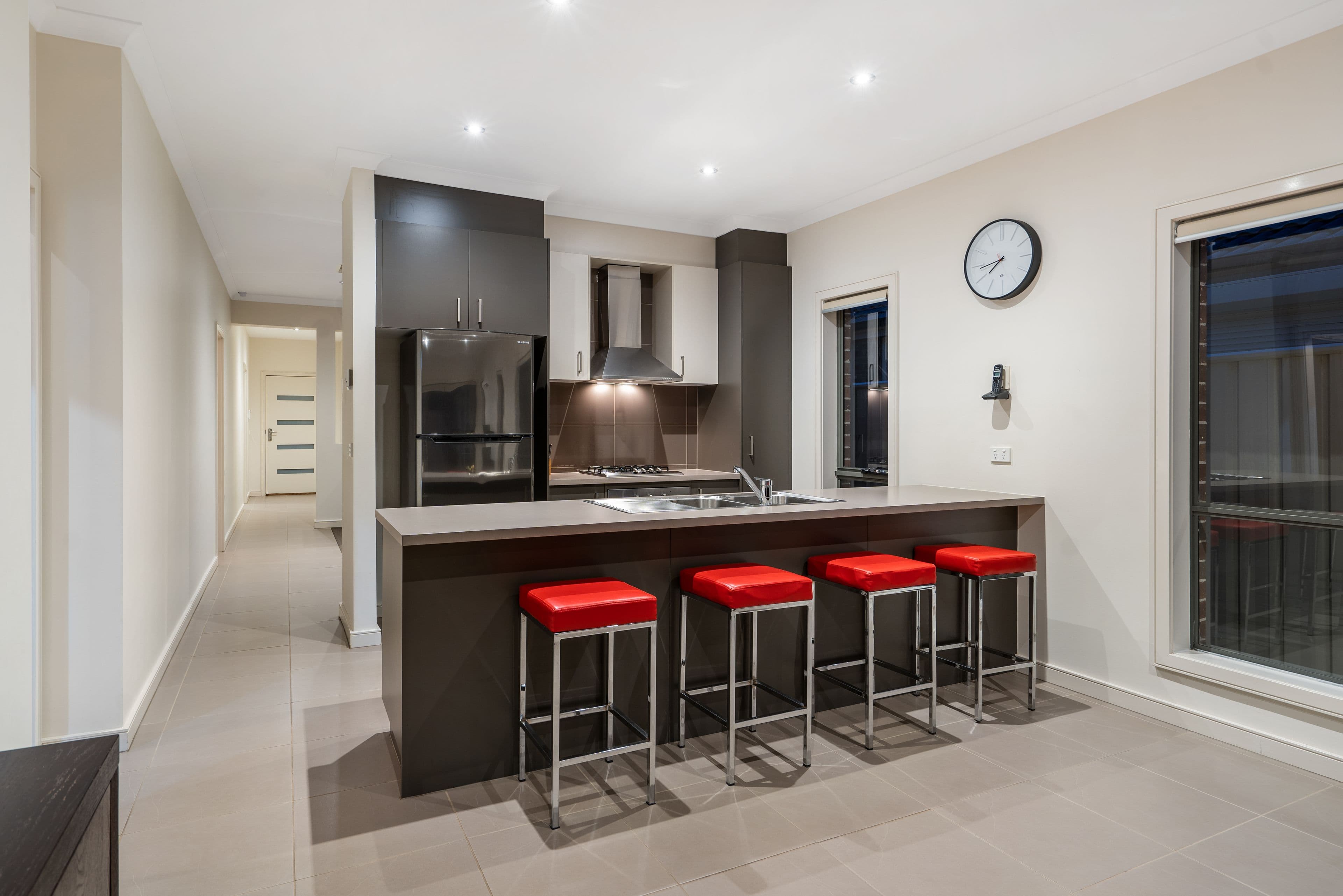 35 Barrington Circuit, Caroline Springs VIC 3023, Caroline Springs - Thumbnail 4