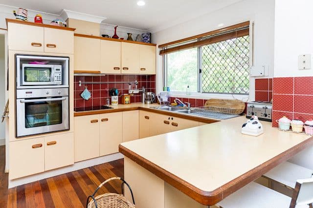 8 McWilliam Close, Labrador QLD 4215, Labrador - Thumbnail 4