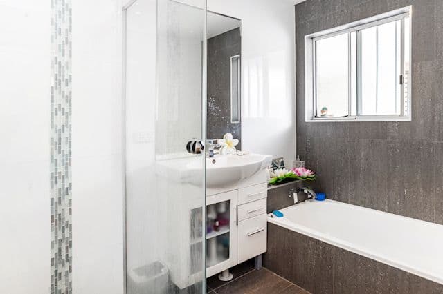 8 McWilliam Close, Labrador QLD 4215, Labrador - Thumbnail 6