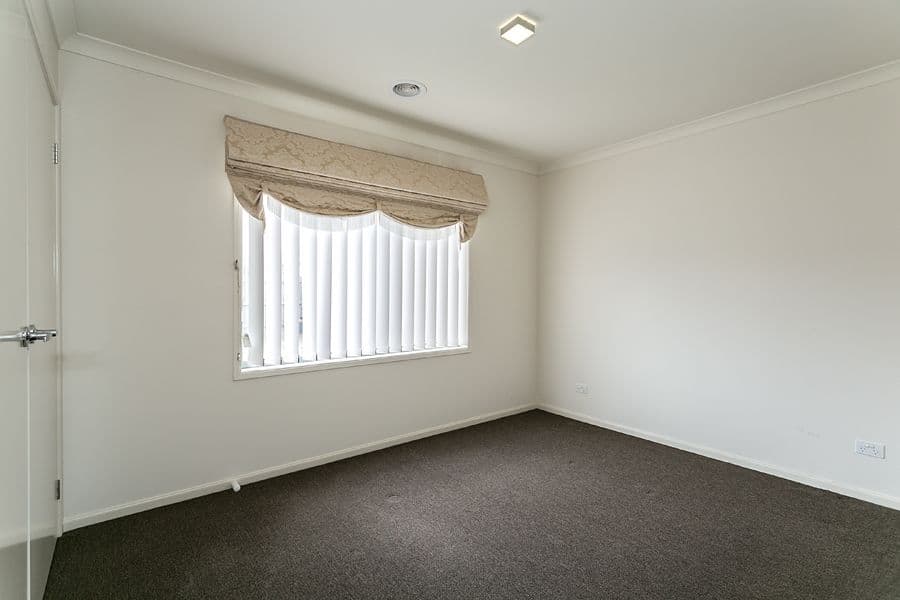 19 Lord Nolan Street, KURUNJANG VIC 3337, Kurunjang - Thumbnail 6