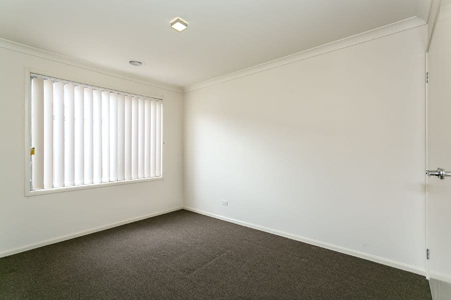 19 Lord Nolan Street, KURUNJANG VIC 3337, Kurunjang - Thumbnail 7