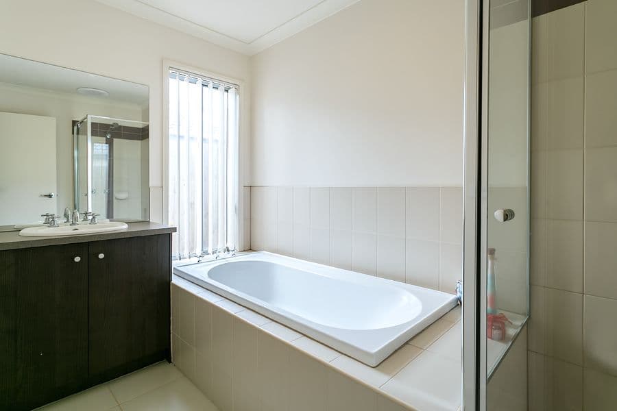 19 Lord Nolan Street, KURUNJANG VIC 3337, Kurunjang - Thumbnail 8