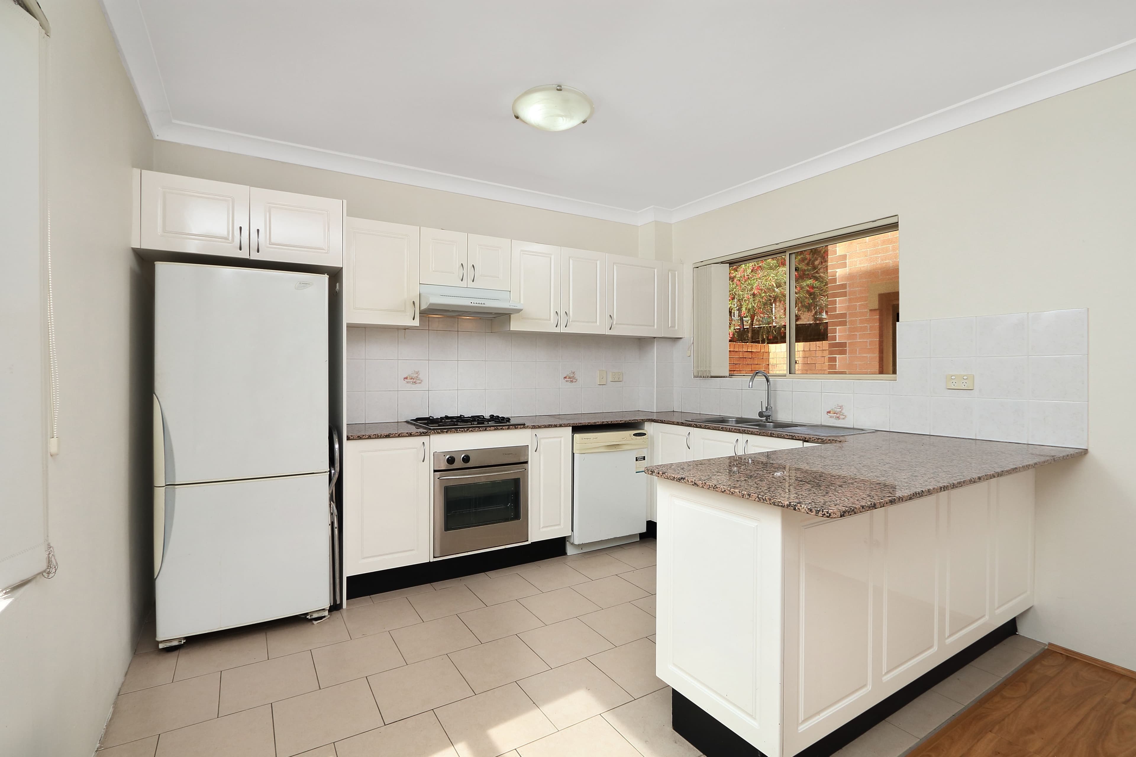 52 West Street, Hurstville NSW 2220, Hurstville - Thumbnail 2