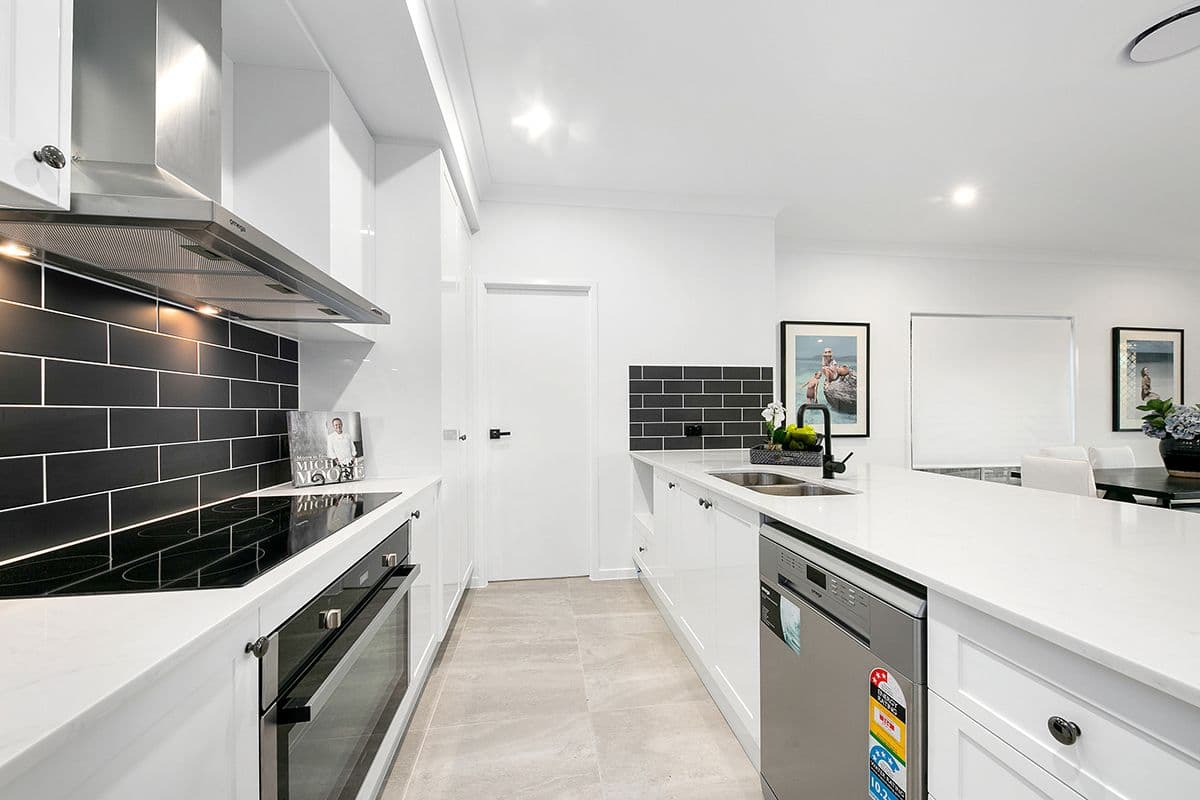 46 Stephenson Street, Oxley QLD 4075, Oxley - Thumbnail 2