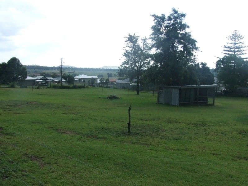 31-33 King  Street, GOOMBUNGEE QLD 4354, Goombungee - Thumbnail 2