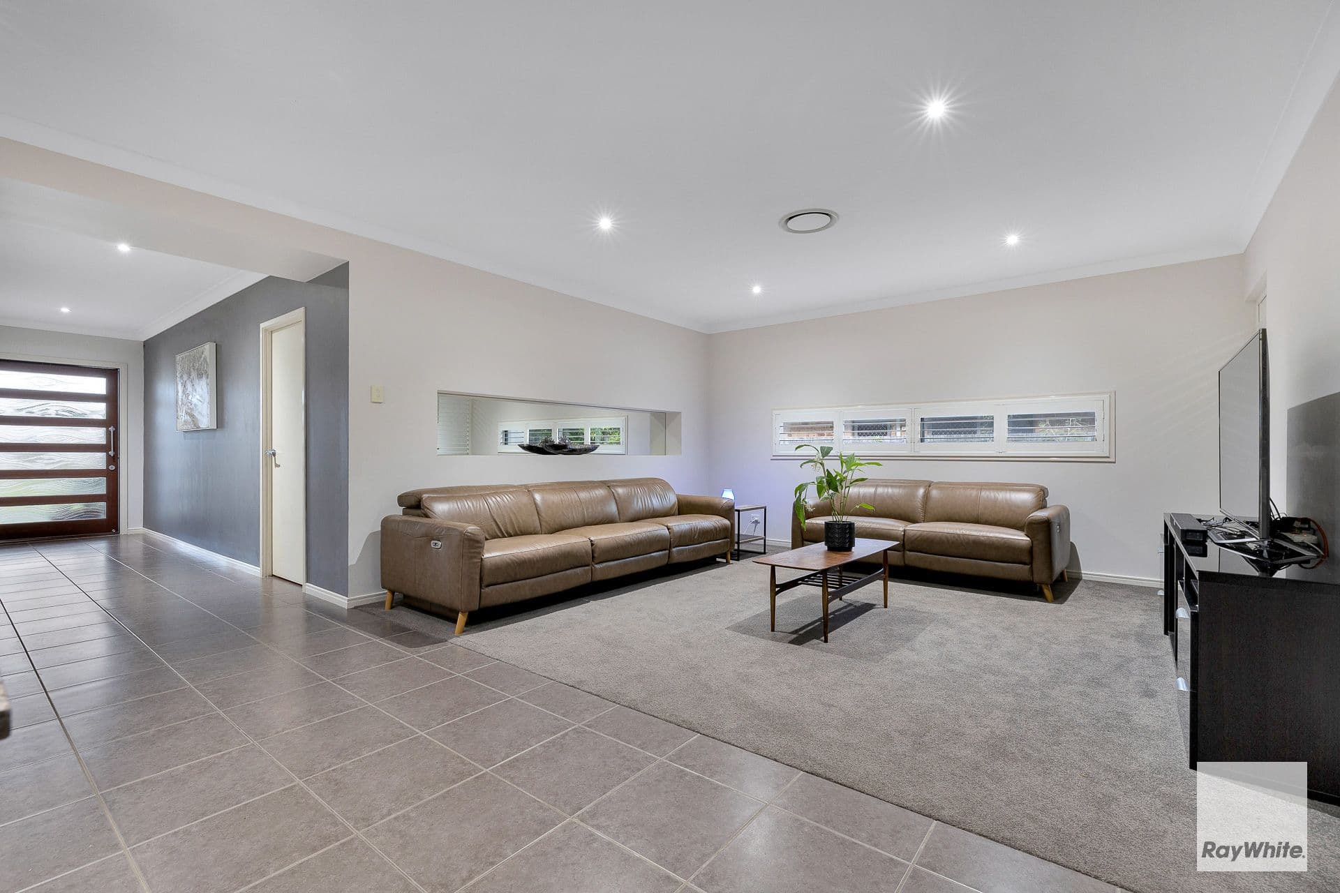 4 Mervyn Crescent, Redland Bay QLD 4165, Redland Bay - Thumbnail 2