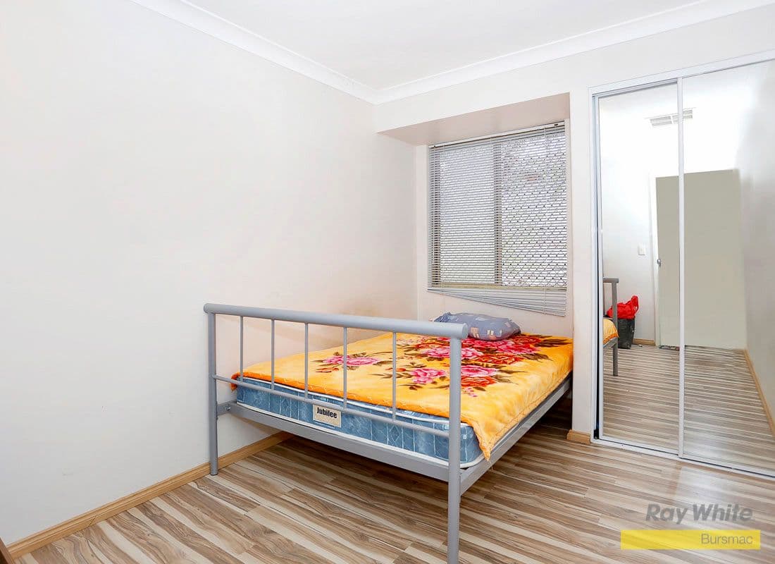 146 Illawarra Crescent, BALLAJURA WA 6066, Ballajura - Thumbnail 7