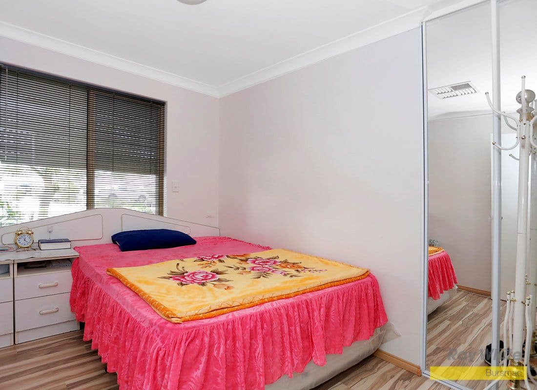 146 Illawarra Crescent, BALLAJURA WA 6066, Ballajura - Thumbnail 8