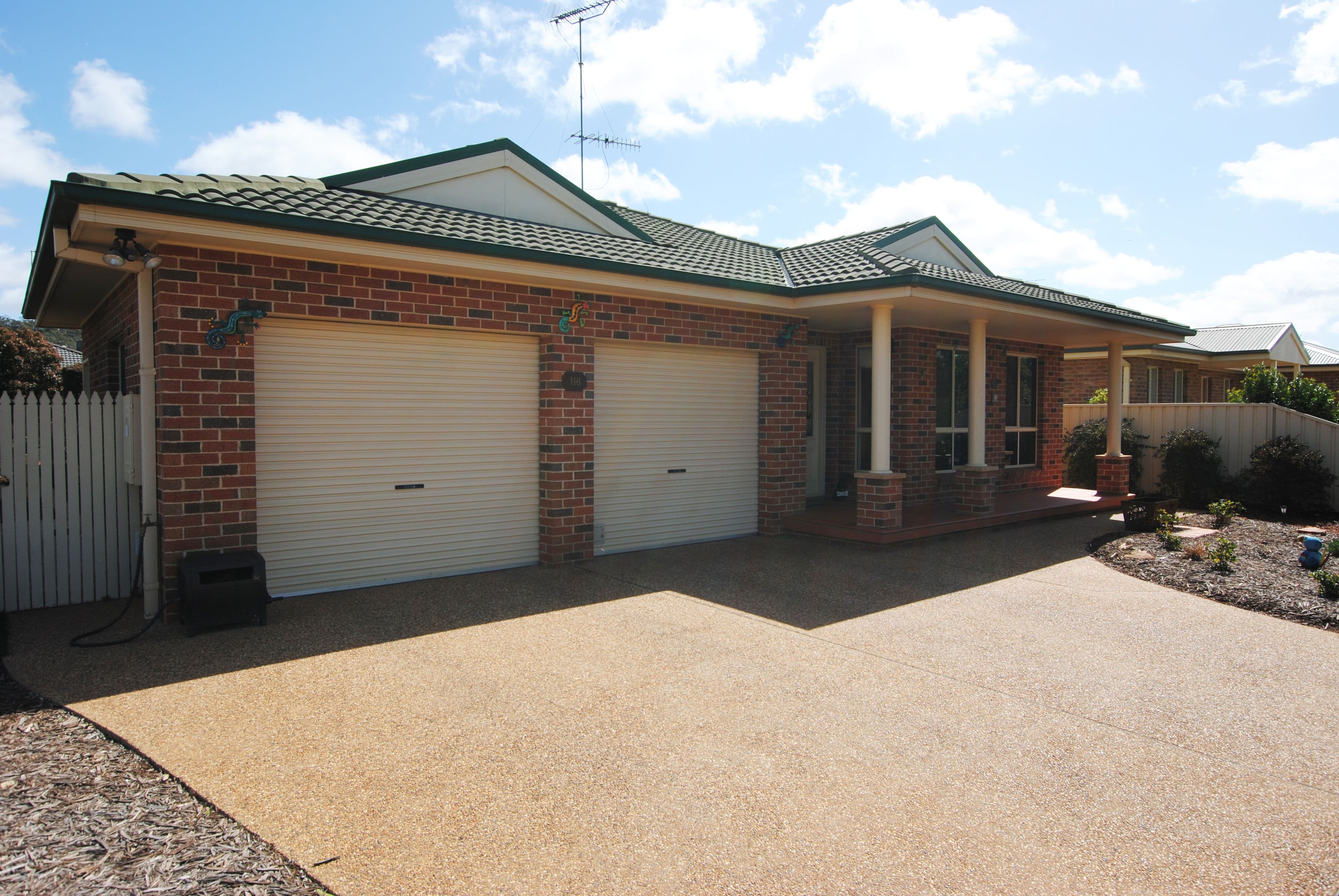116 Clifton Boulevard, Griffith - Image 1