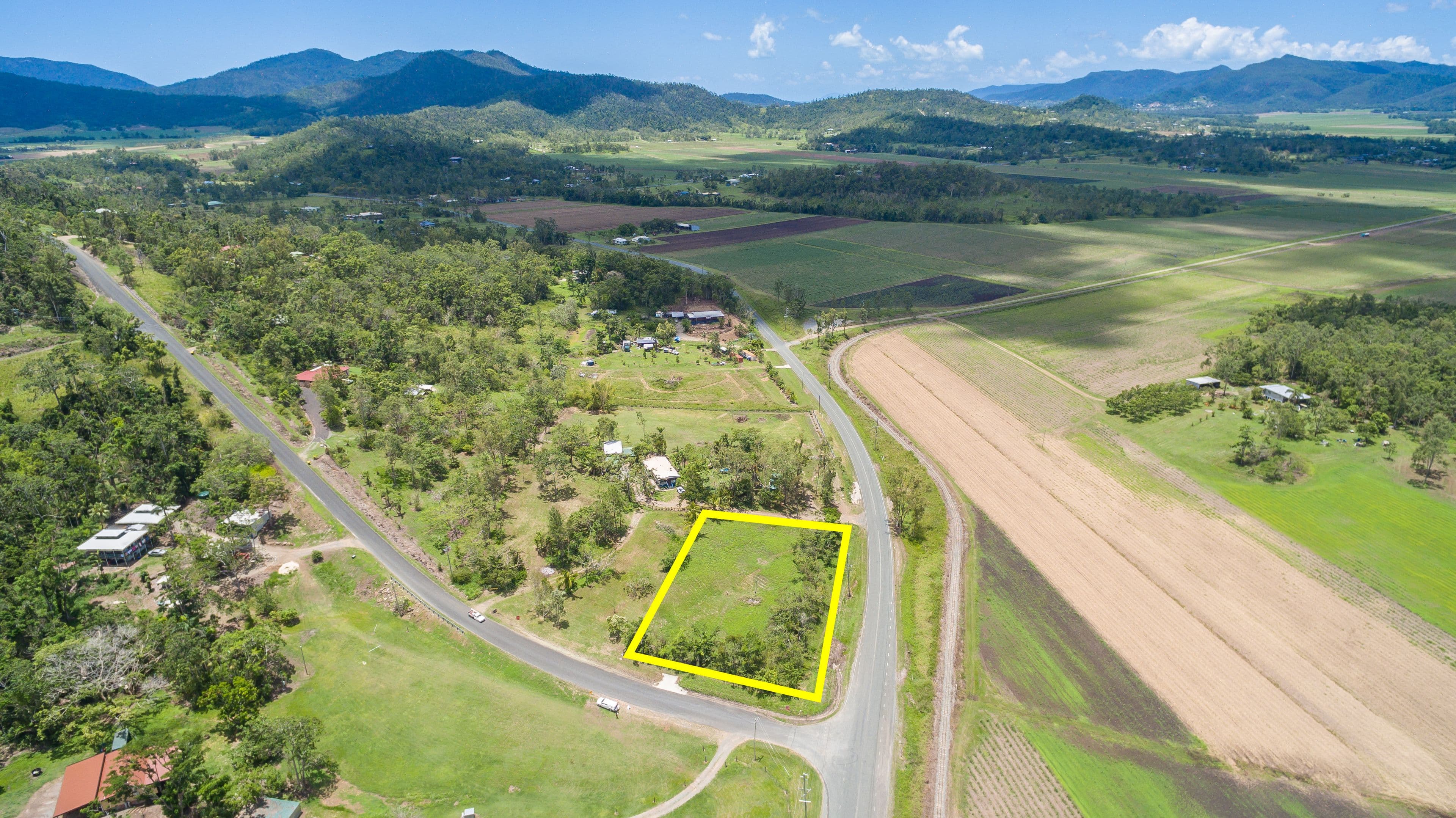 Lot 4 Staniland Drive, Strathdickie QLD 4800, Strathdickie - Image 1