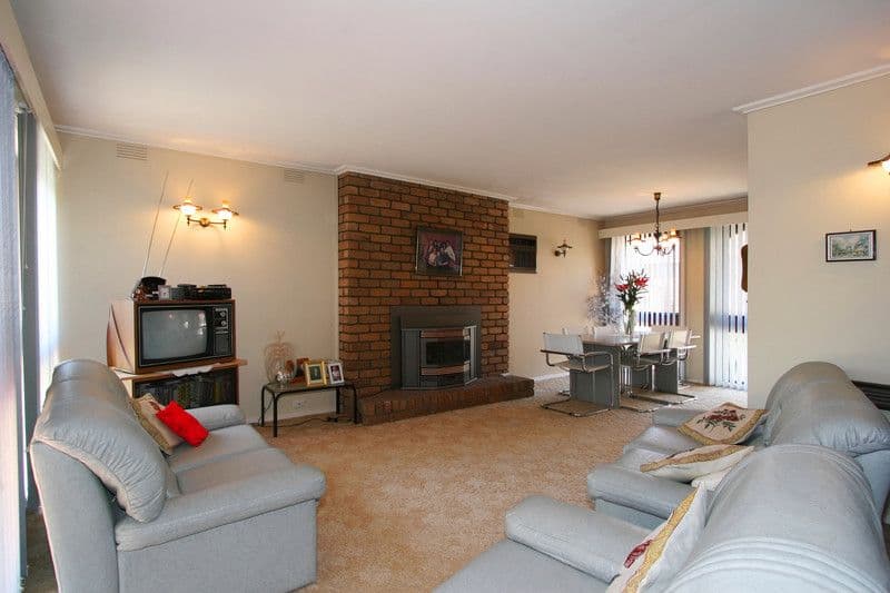 11  Mussert Avenue, DINGLEY VILLAGE VIC 3172, Dingley Village - Thumbnail 4