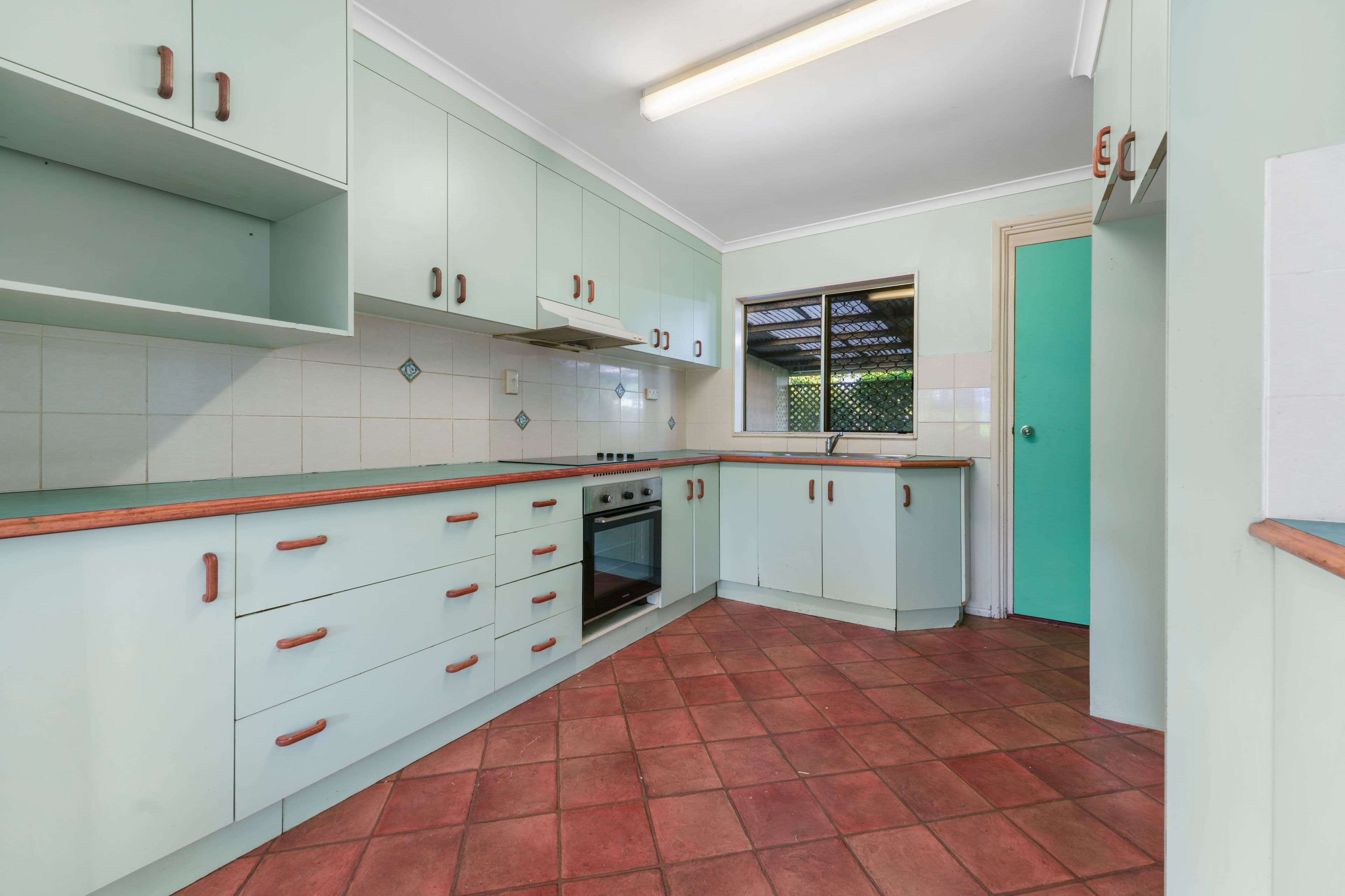 24 Ferguson Crescent, West Gladstone QLD 4680, West Gladstone - Thumbnail 5