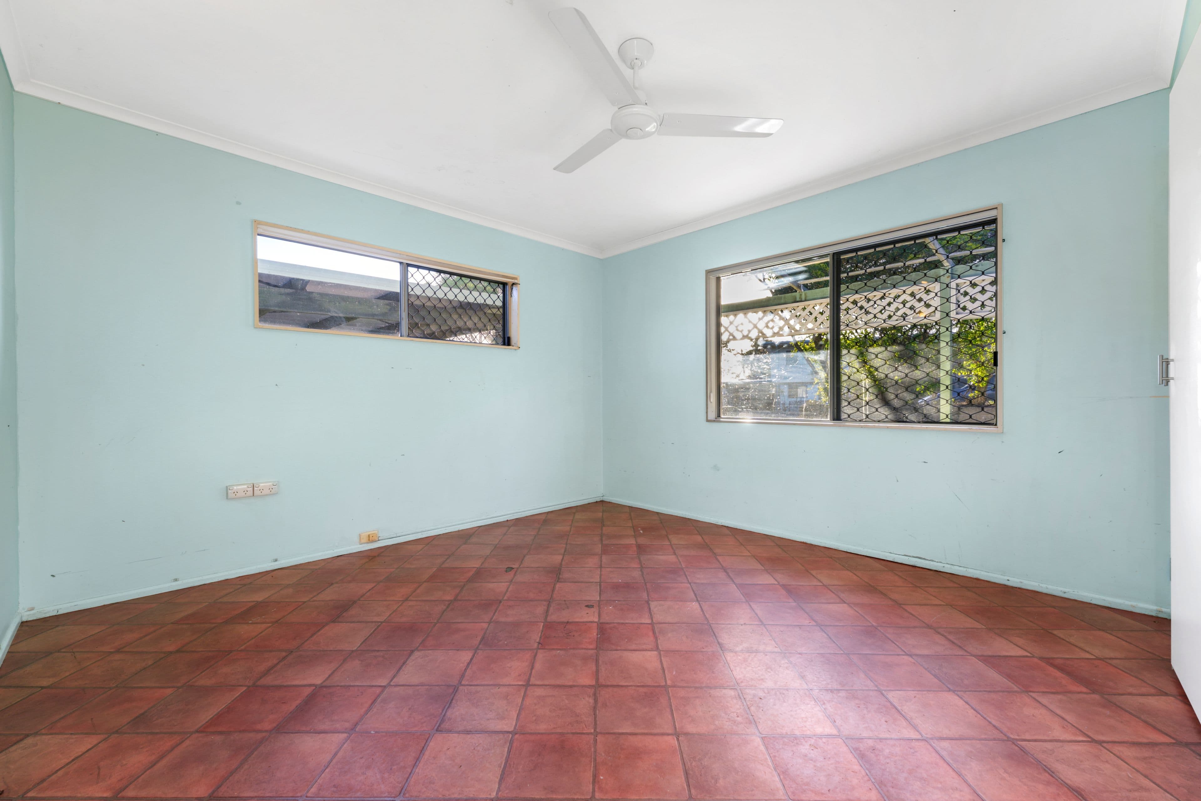 24 Ferguson Crescent, West Gladstone QLD 4680, West Gladstone - Thumbnail 6