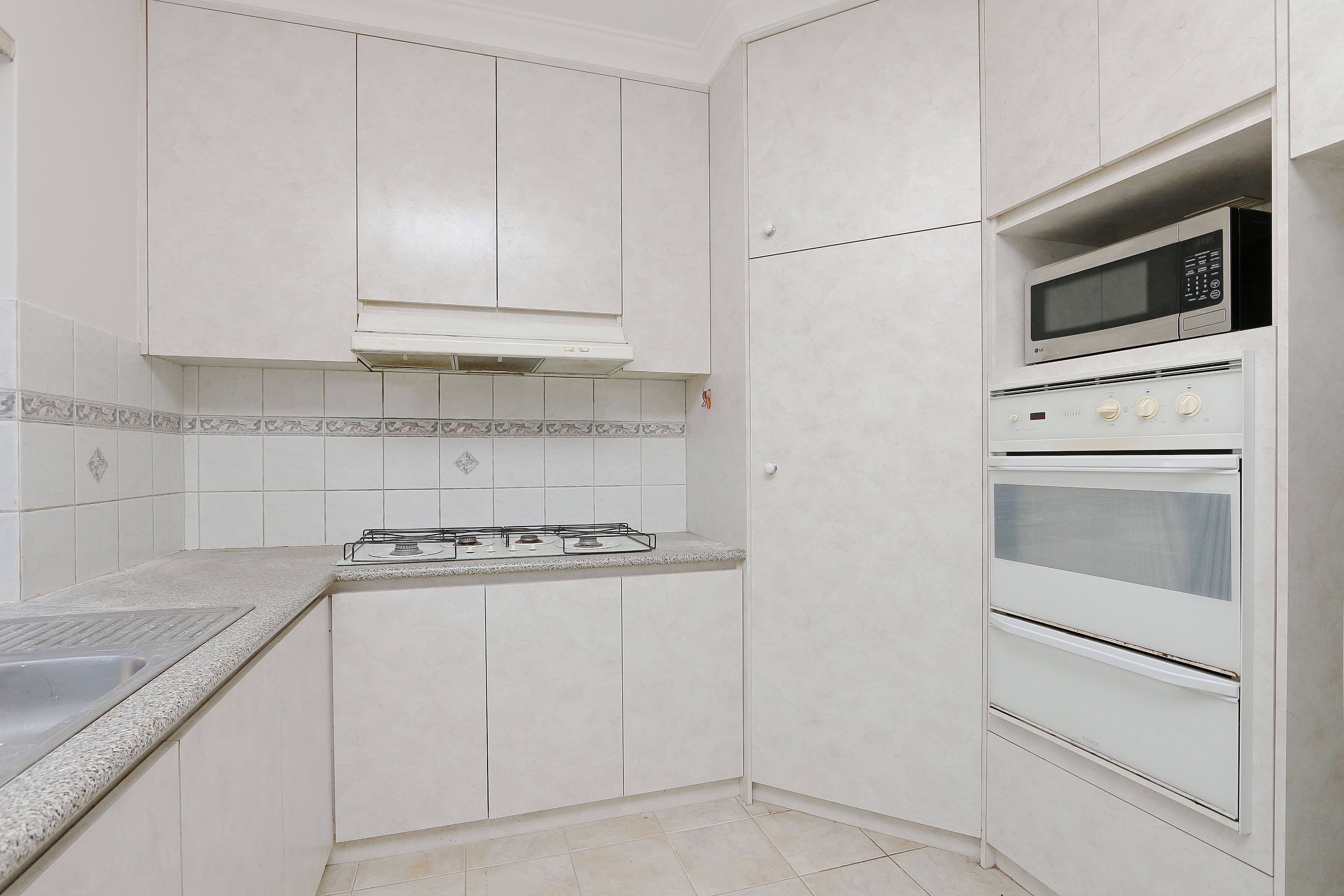 3 Gochean Avenue, Bentley WA 6102, Bentley - Thumbnail 2