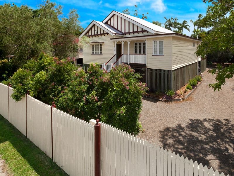 285 Oxley Road, GRACEVILLE QLD 4075, Graceville - Thumbnail 2