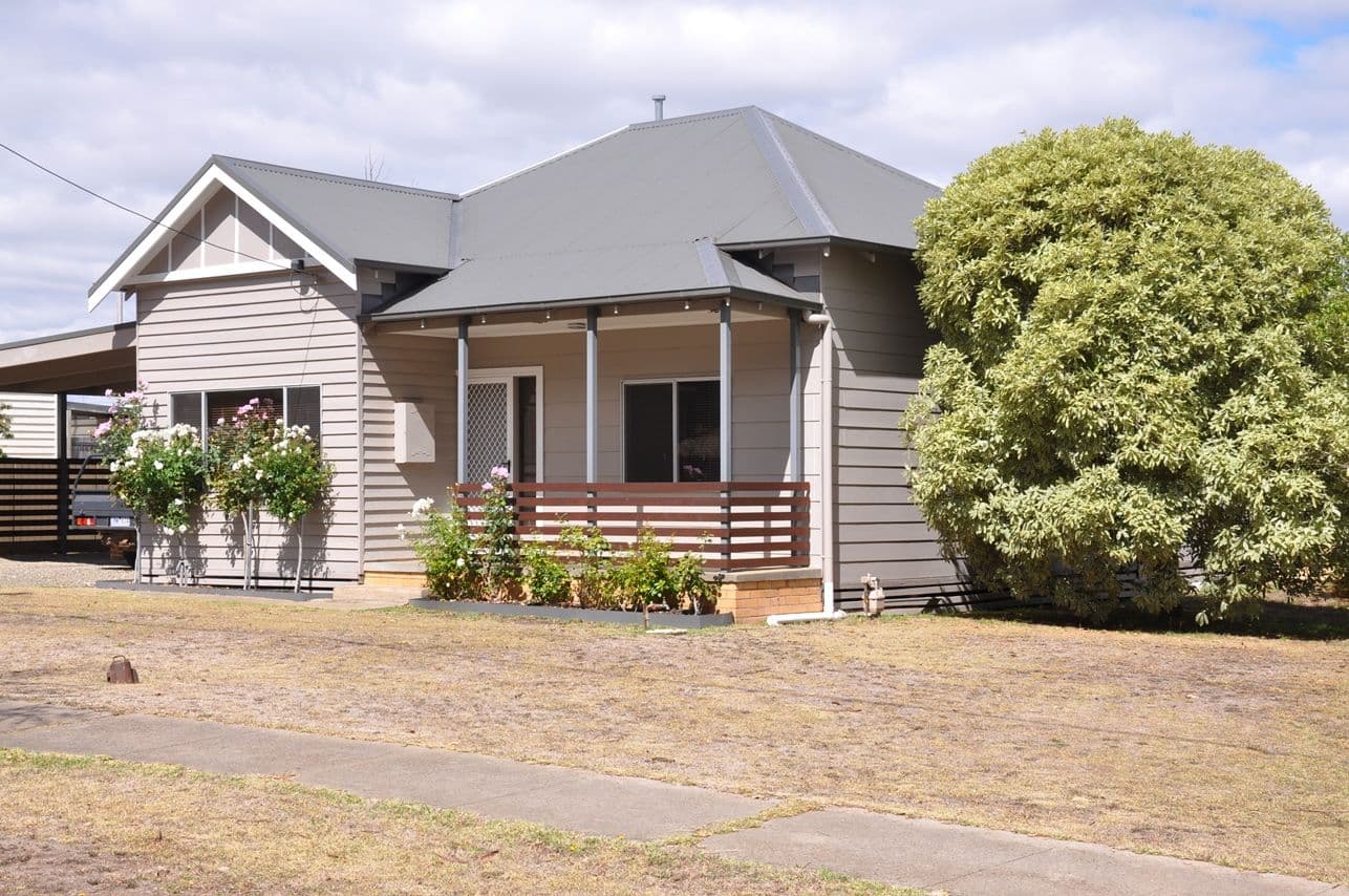 16 High Street, Hamilton VIC 3300, Hamilton - Image 1