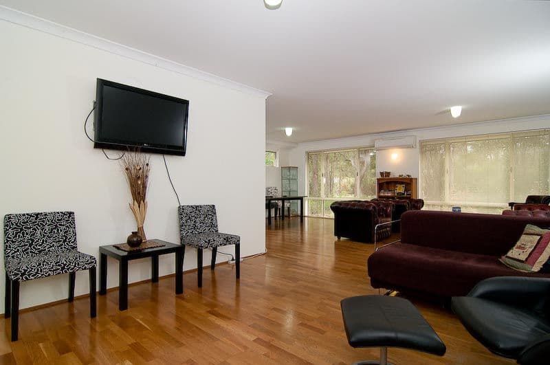 10 Ridge Road, GLEN FORREST WA 6071, Glen Forrest - Thumbnail 2