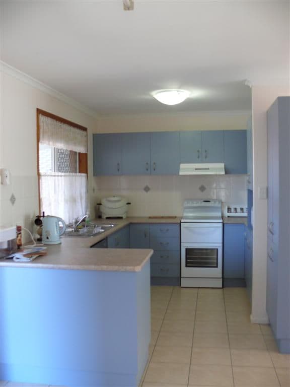 35 Aimee Drive, URANGAN QLD 4655, Urangan - Thumbnail 3