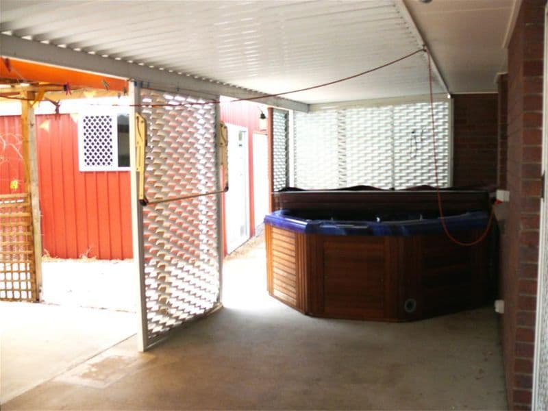 35 Aimee Drive, URANGAN QLD 4655, Urangan - Thumbnail 6