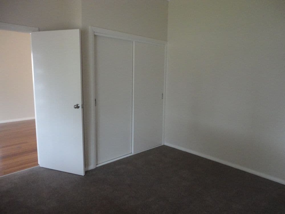 8 Cootamundra Road, TEMORA NSW 2666, Temora - Thumbnail 5