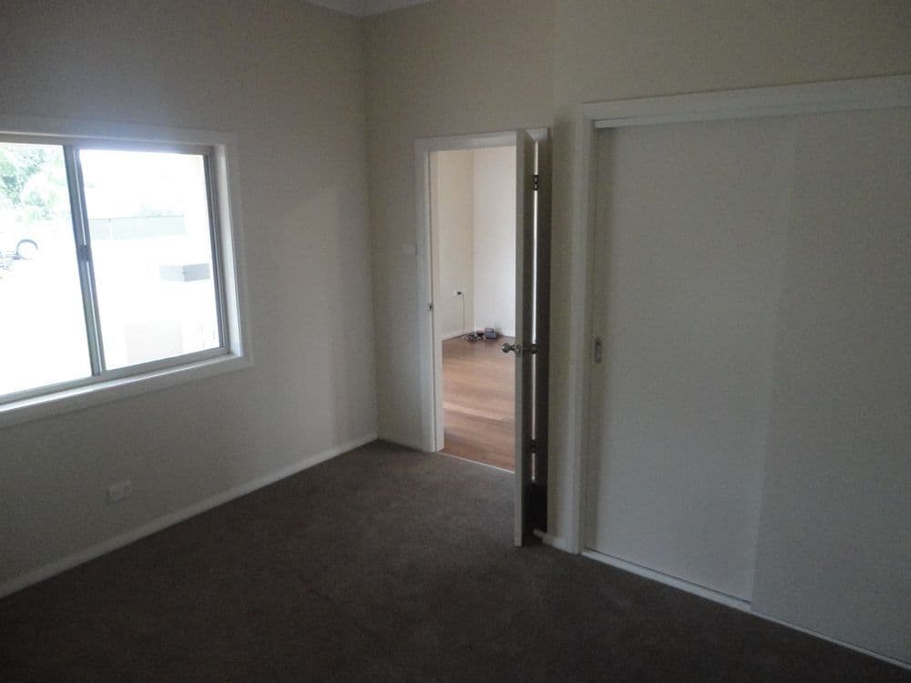8 Cootamundra Road, TEMORA NSW 2666, Temora - Thumbnail 6