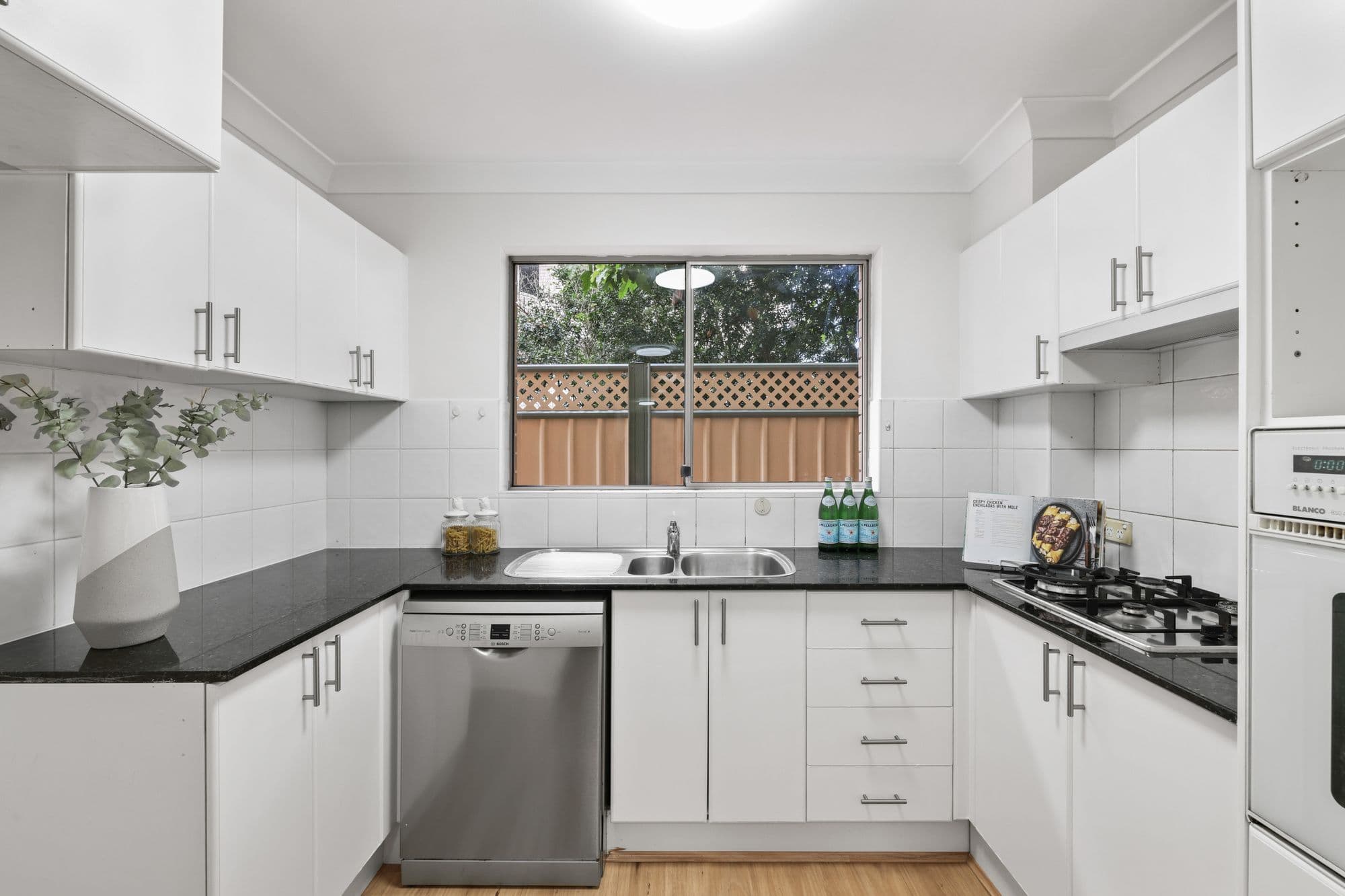 11-13 Sutherland Road, Chatswood NSW 2067, Chatswood - Thumbnail 4