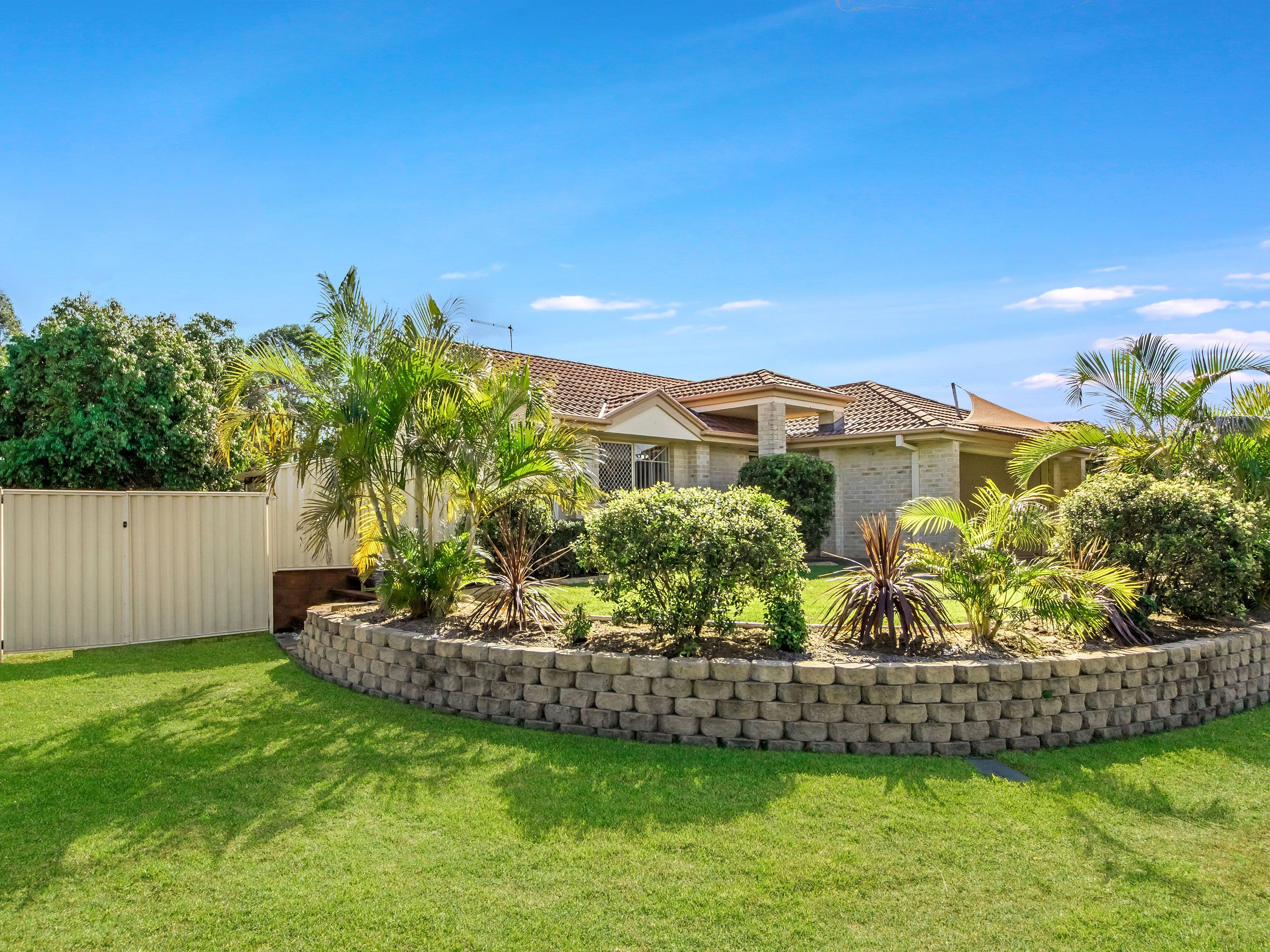 2 Ireland Way, Upper Coomera QLD 4209, Upper Coomera - Thumbnail 2