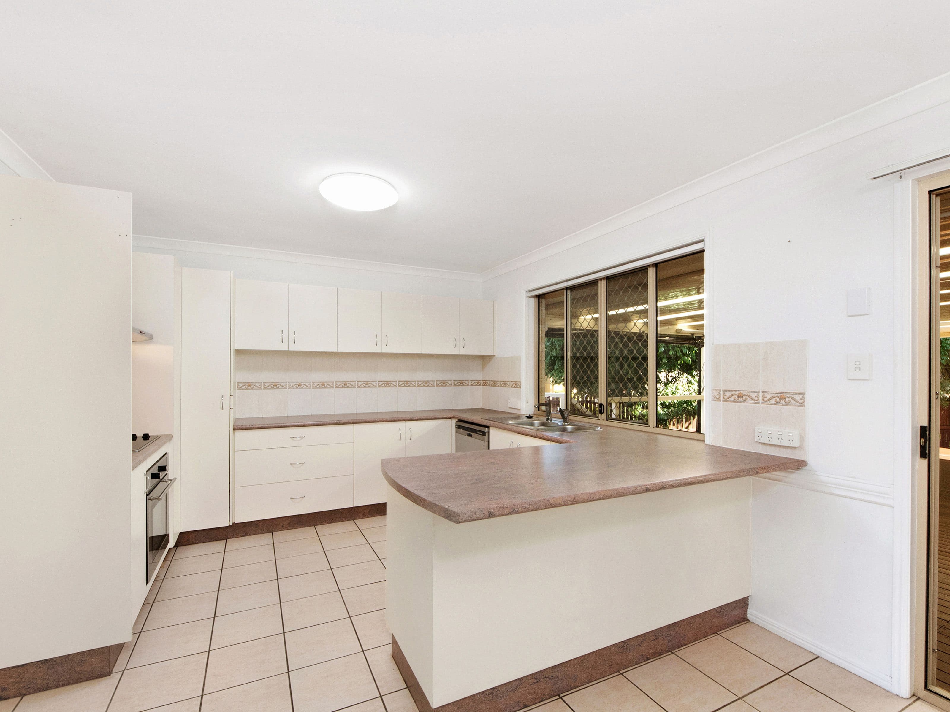 2 Ireland Way, Upper Coomera QLD 4209, Upper Coomera - Thumbnail 3