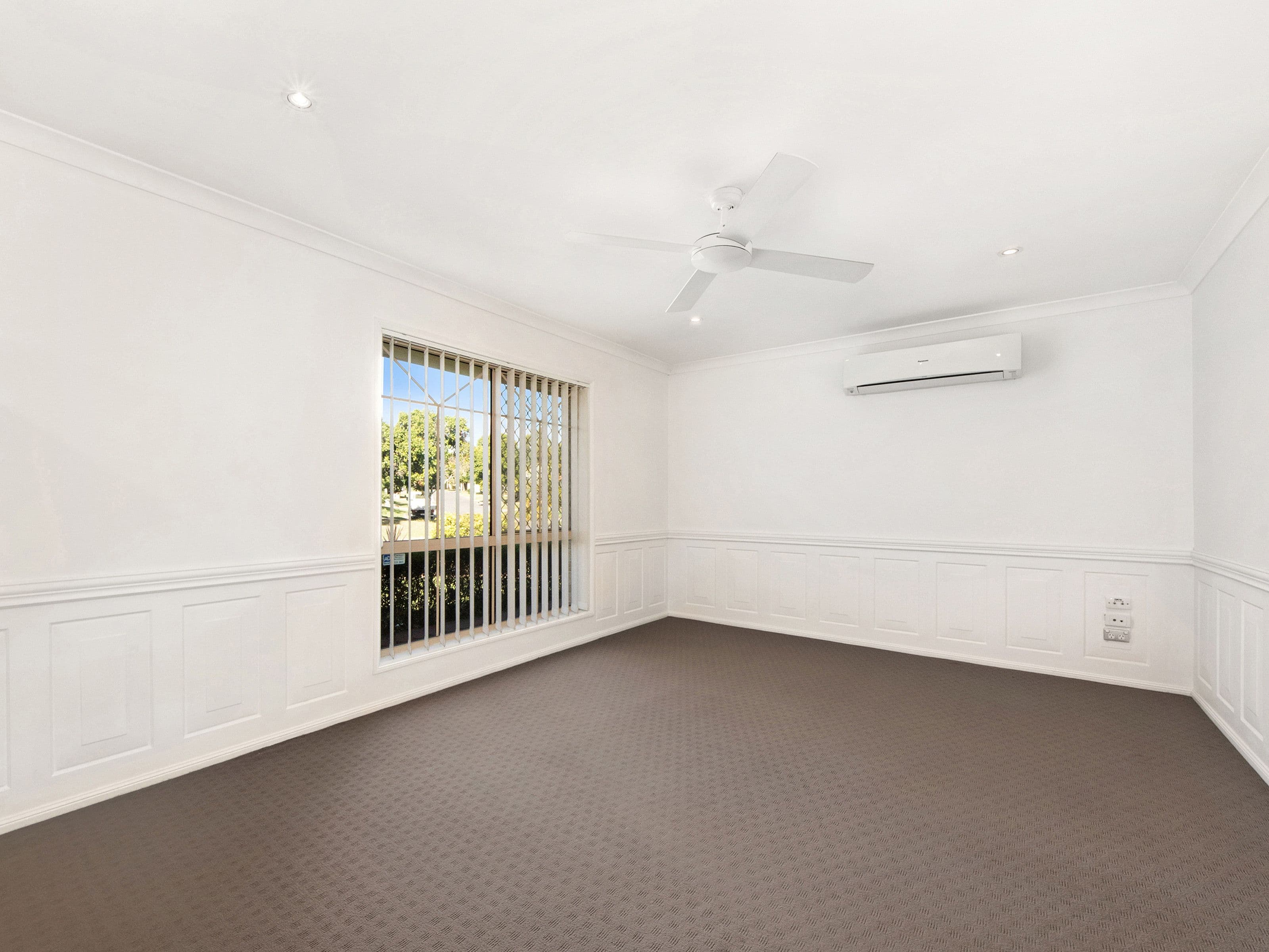 2 Ireland Way, Upper Coomera QLD 4209, Upper Coomera - Thumbnail 5