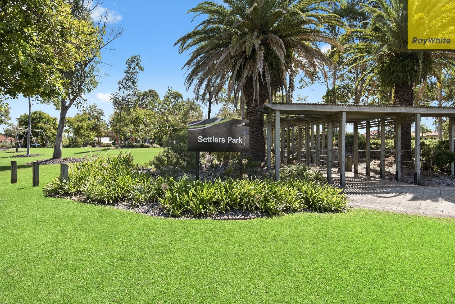 21 Southerden Drive, North Lakes QLD 4509, North Lakes - Thumbnail 2