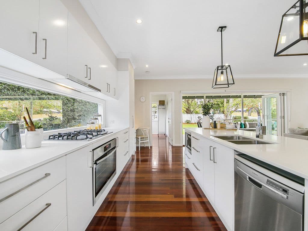161 Beddoes Street, Holland Park QLD 4121, Holland Park - Thumbnail 4