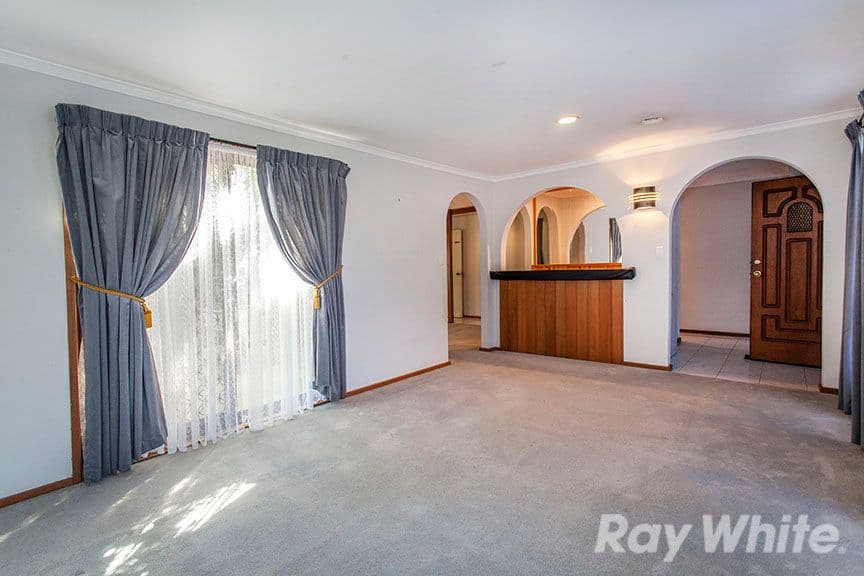 25 Goulburn Drive, Rowville VIC 3178, Rowville - Thumbnail 3