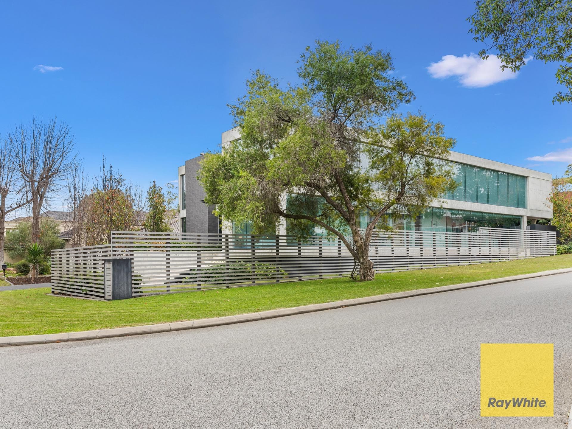 98 Circe Circle, Dalkeith WA 6009, Dalkeith - Thumbnail 4